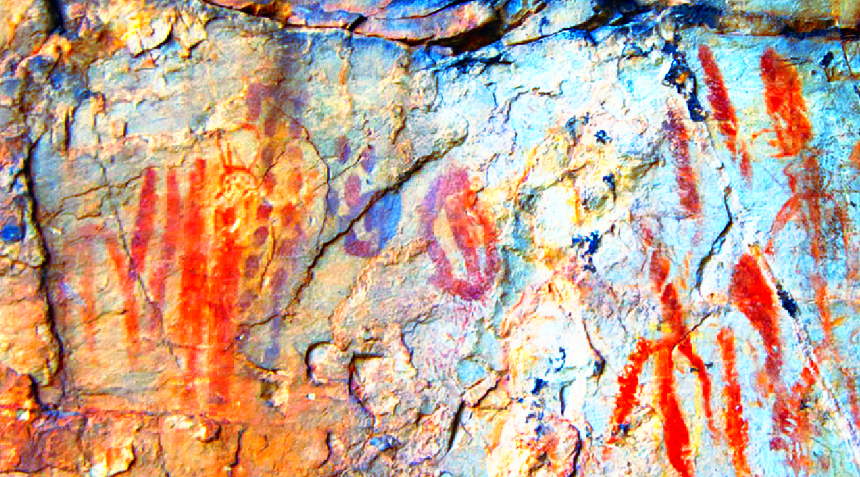 Signos ELA en pinturas rupestres de la cueva Navazuelas, Cáceres. Fuente: Georgeos Díaz-Montexano Signos ELA en pinturas rupestres de la cueva Navazuelas, Cáceres. Fuente: Georgeos Díaz-Montexano