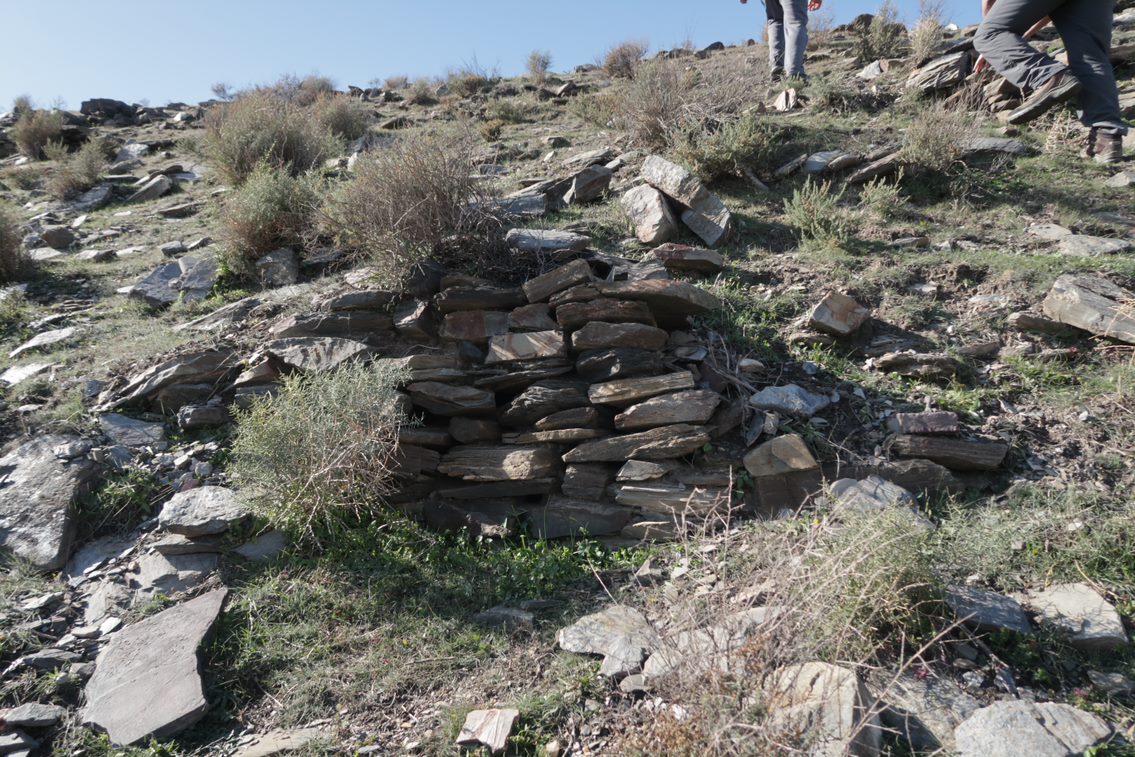 Liezo de muro elaborado con piedra seca. Peñón de las Juntas Liezo de muro elaborado con piedra seca. Peñón de las Juntas