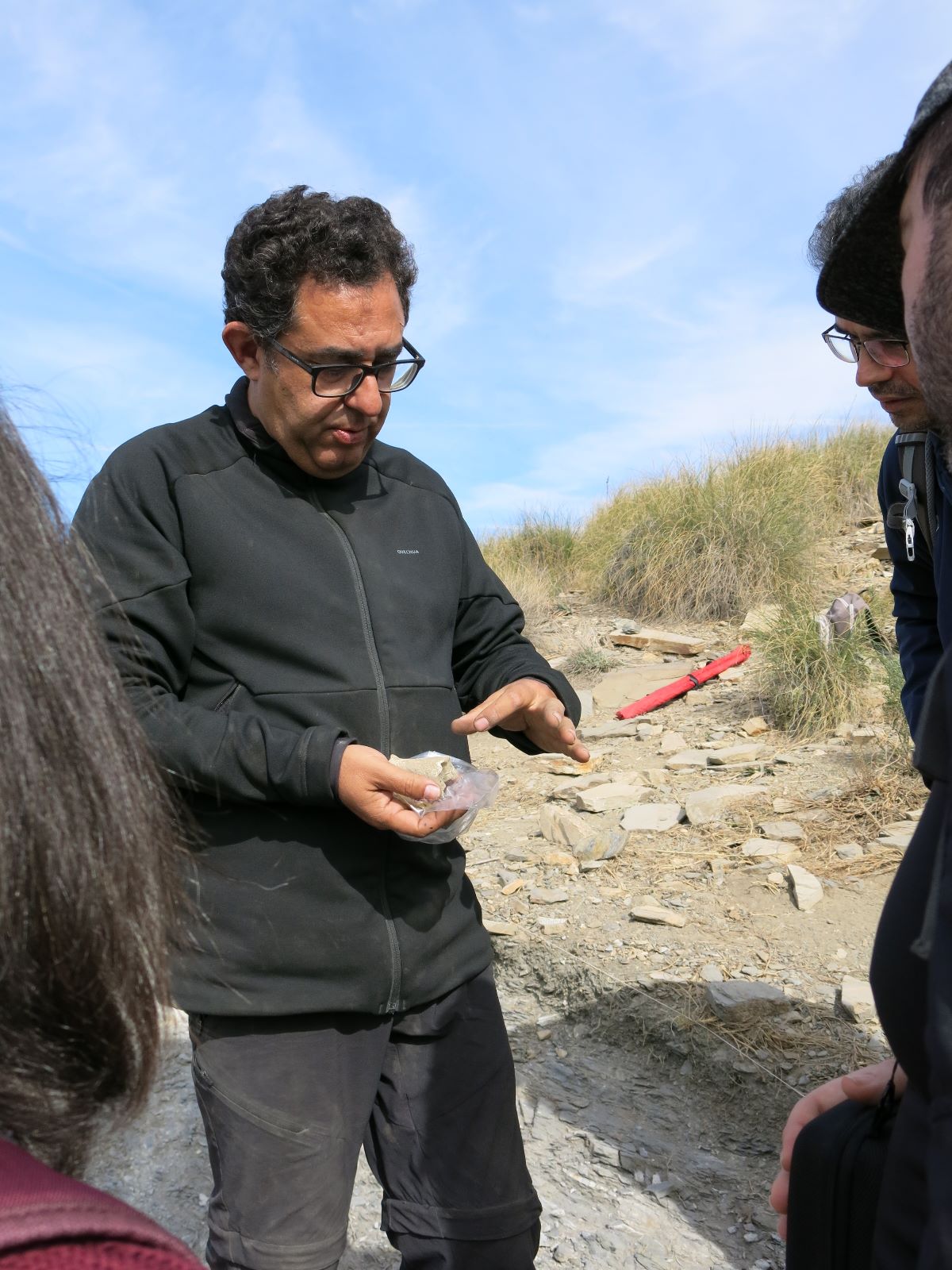 Gonzalo Aranda nos muestra un ídolo realizado a partir de una falange de caballo Gonzalo Aranda nos muestra un ídolo realizado a partir de una falange de caballo